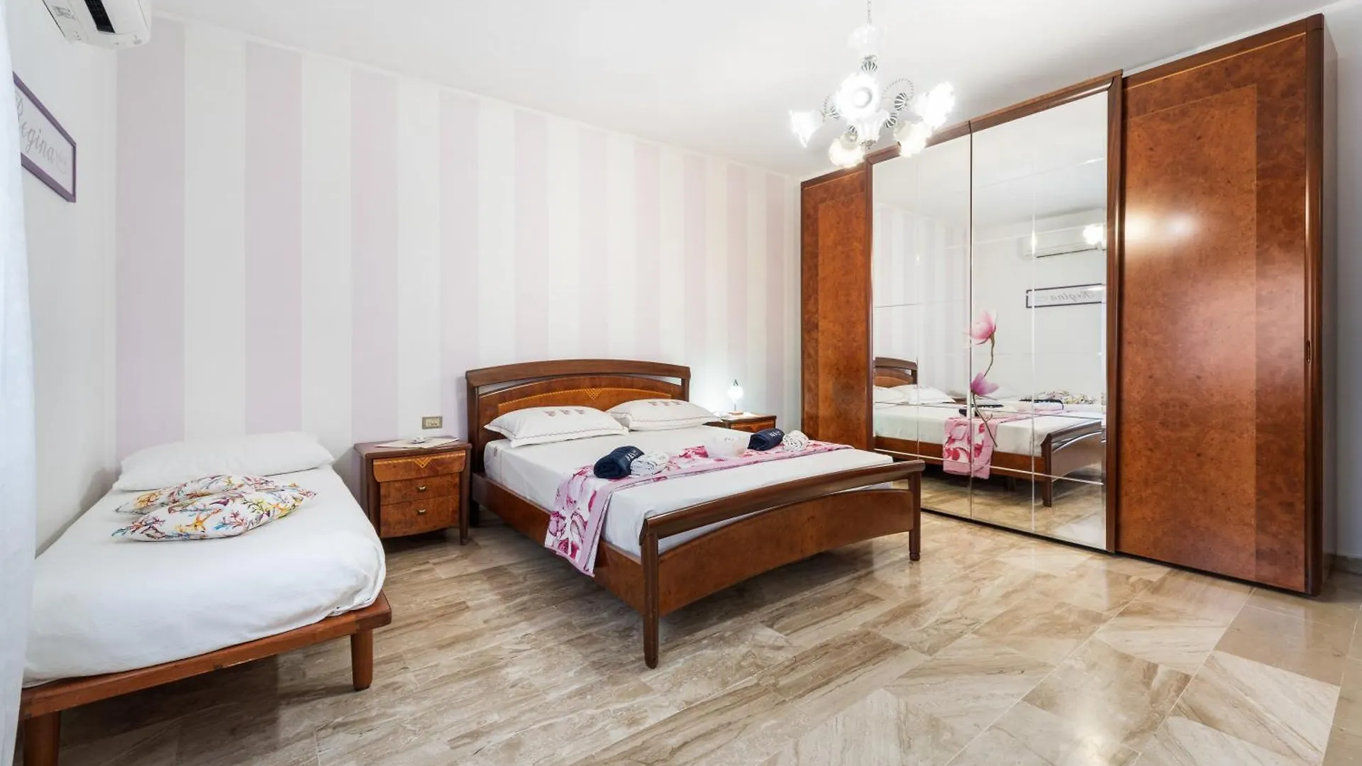 Apartament Casa Regina Bacu Abis